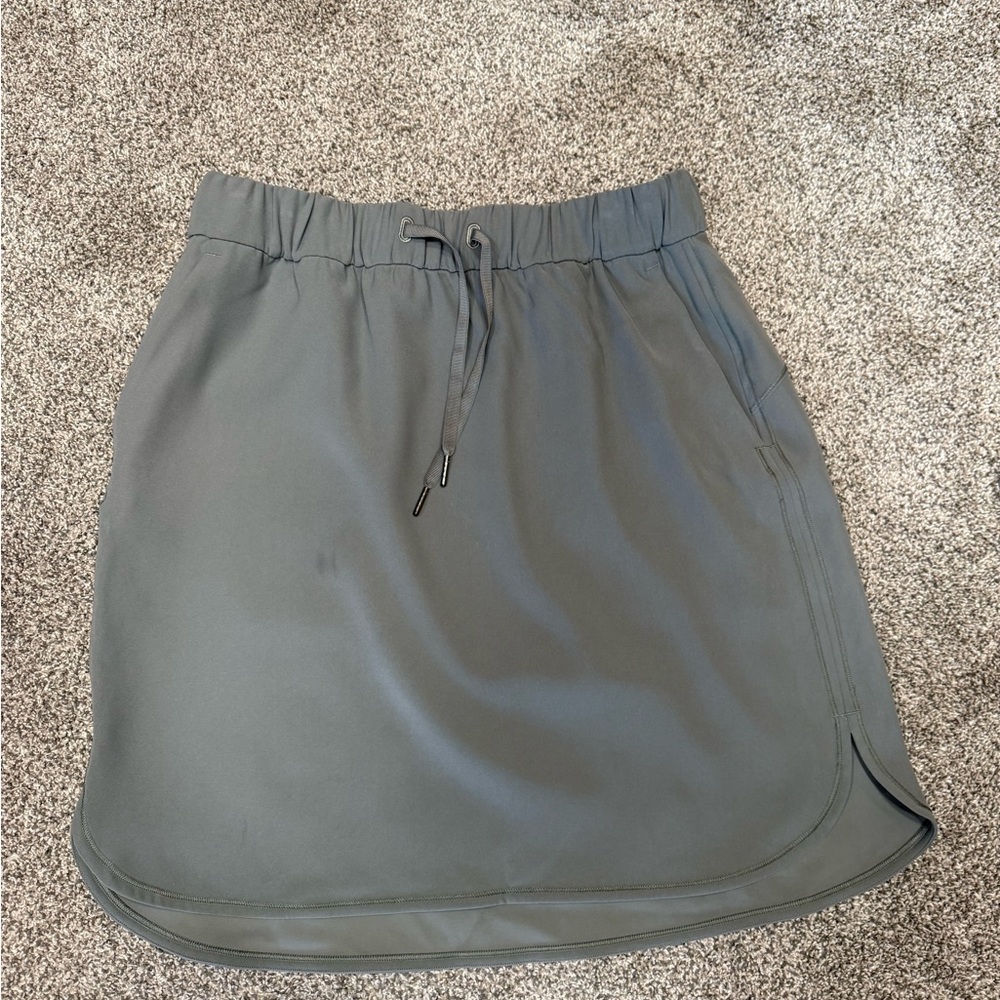 Lululemon Athletica Gray Mini Skirt